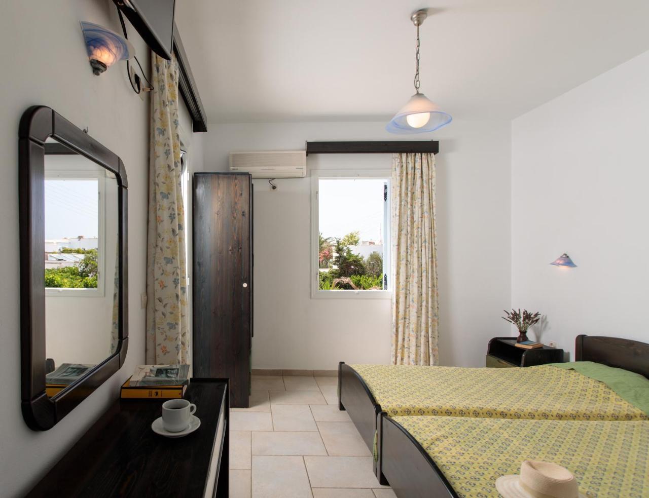 Sunrise Studios Stelida  Room photo